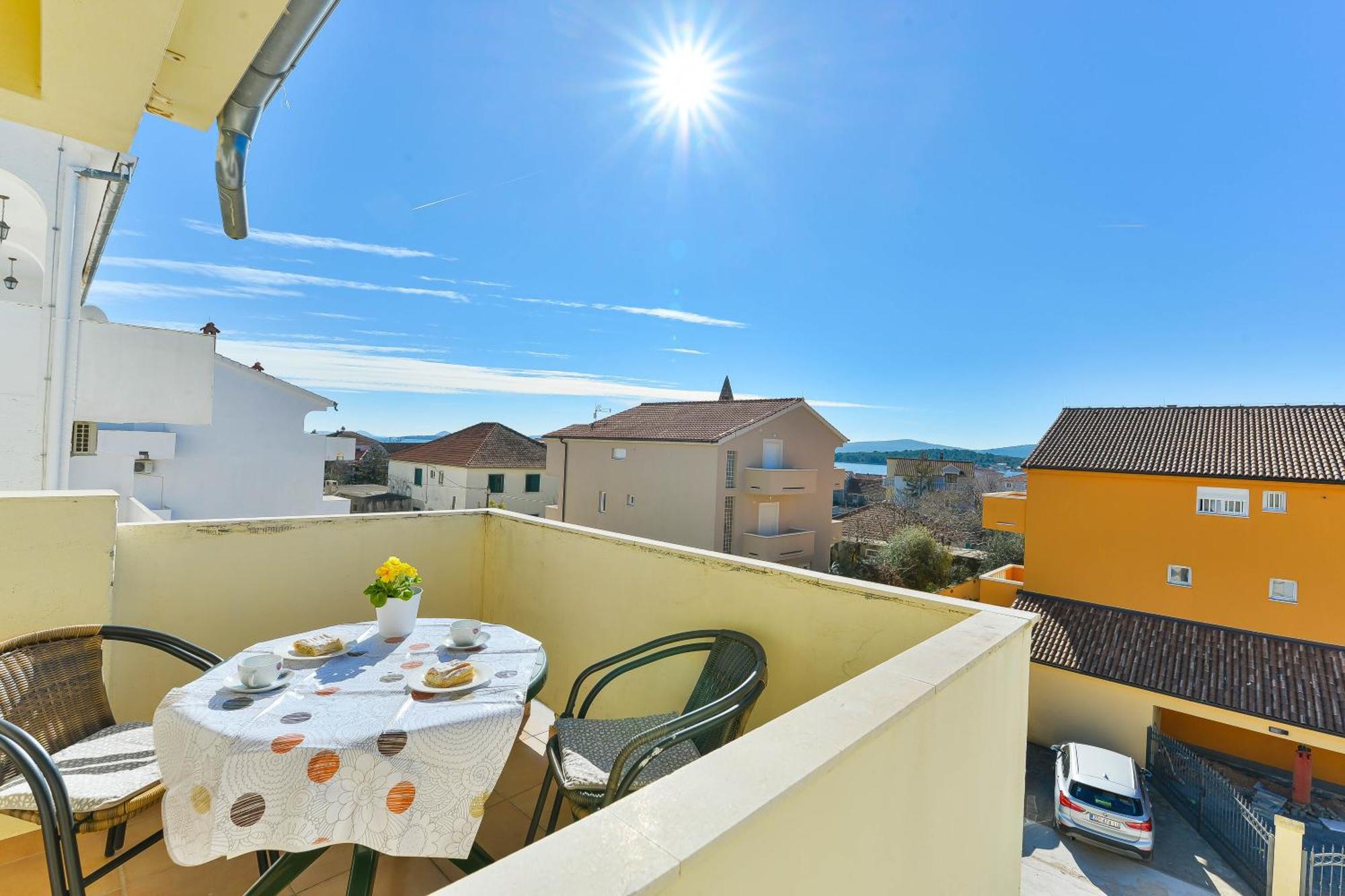Apartments Lavanda Turanj Luaran gambar