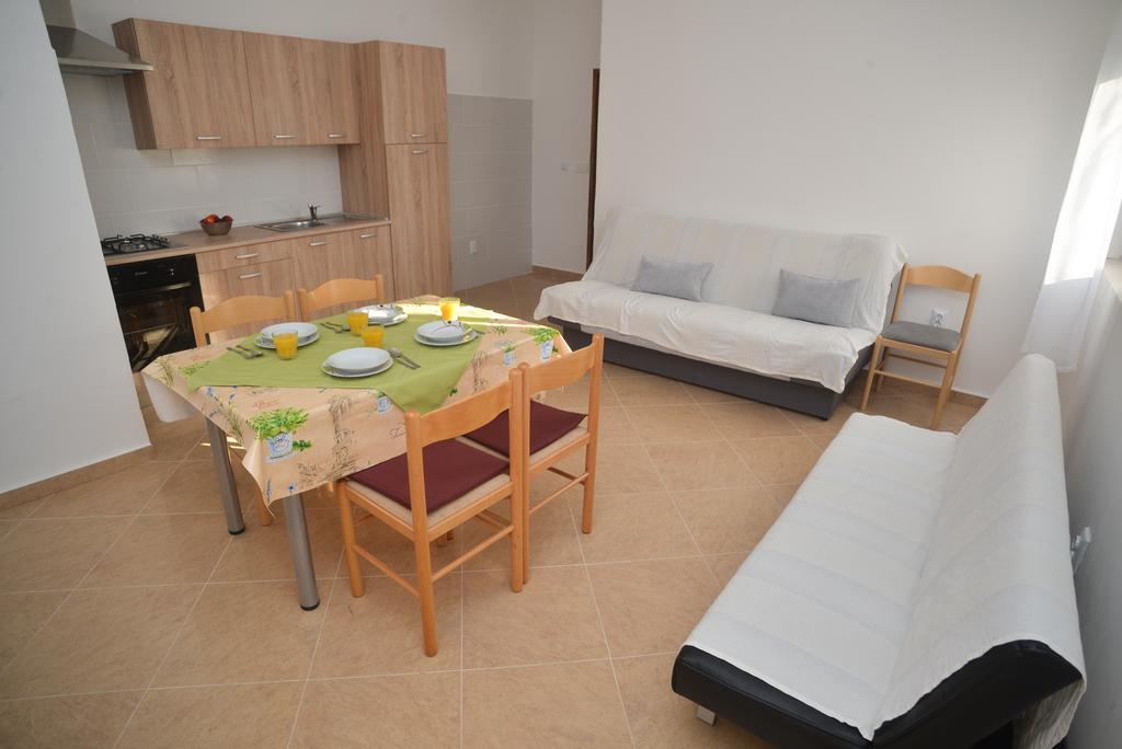 Apartments Lavanda Turanj Luaran gambar