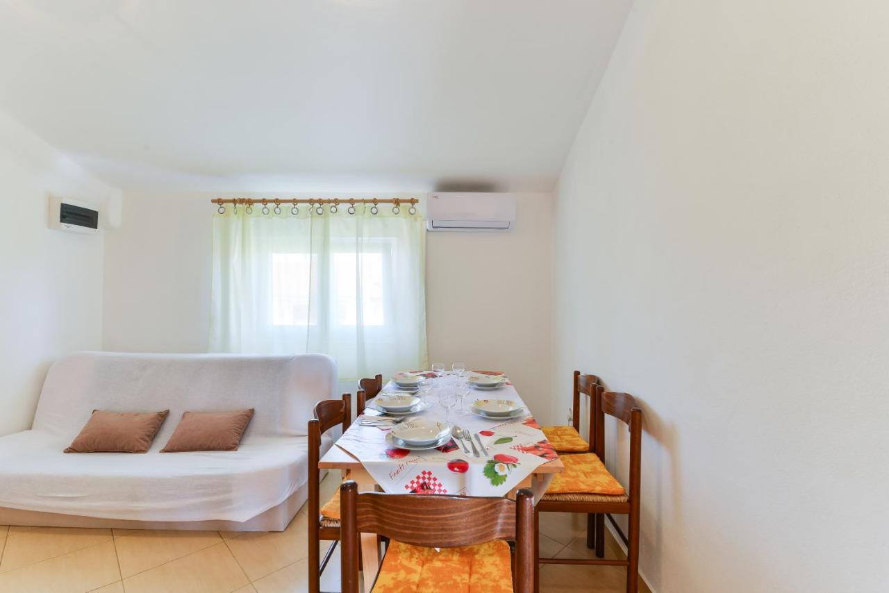 Apartments Lavanda Turanj Luaran gambar