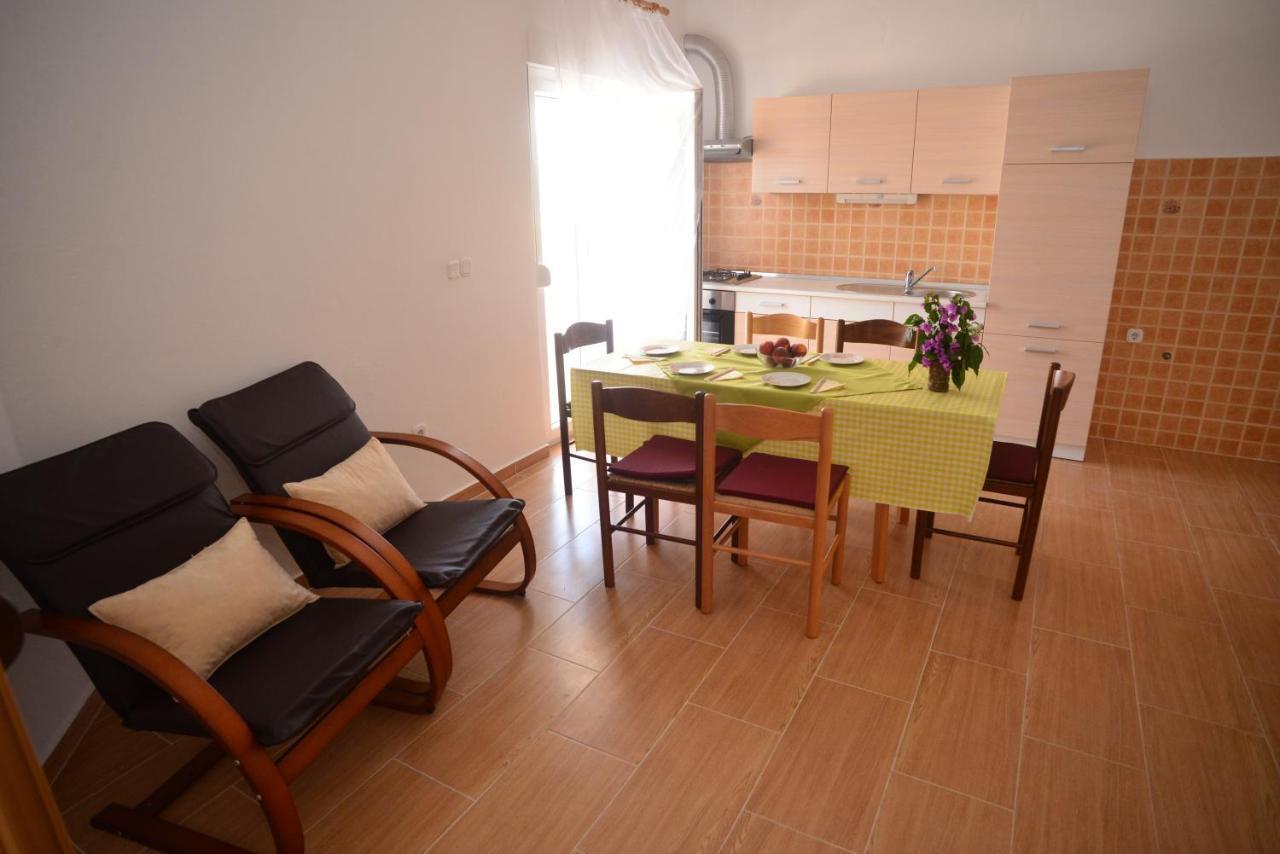 Apartments Lavanda Turanj Luaran gambar