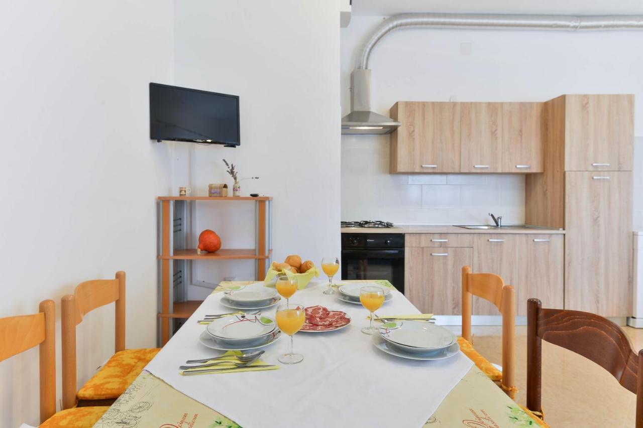 Apartments Lavanda Turanj Luaran gambar