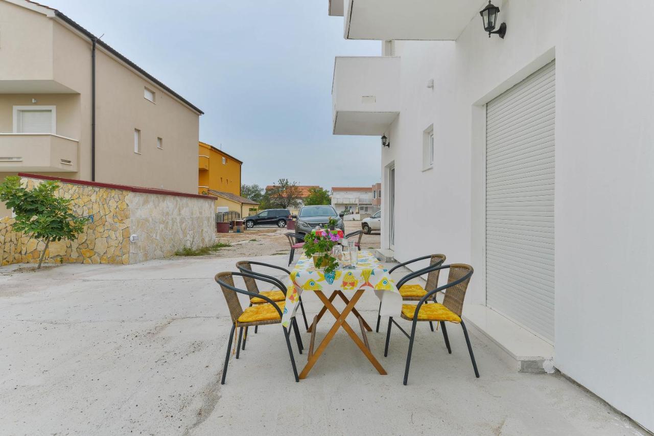Apartments Lavanda Turanj Luaran gambar