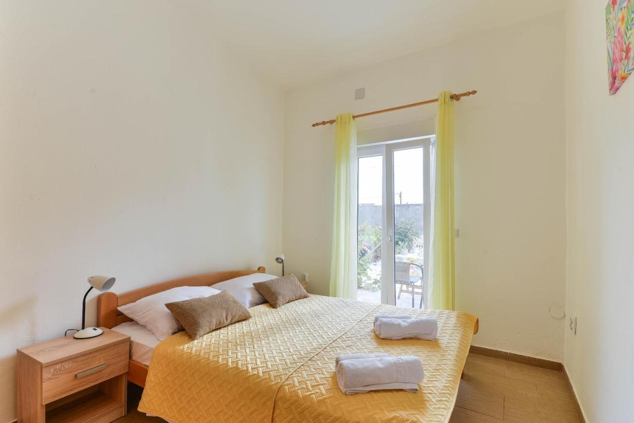 Apartments Lavanda Turanj Luaran gambar