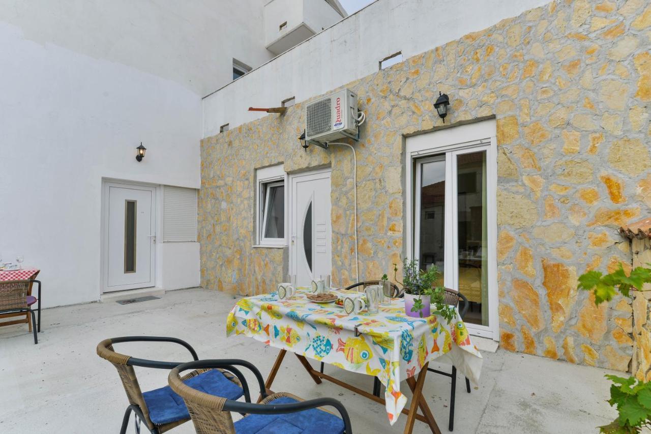 Apartments Lavanda Turanj Luaran gambar