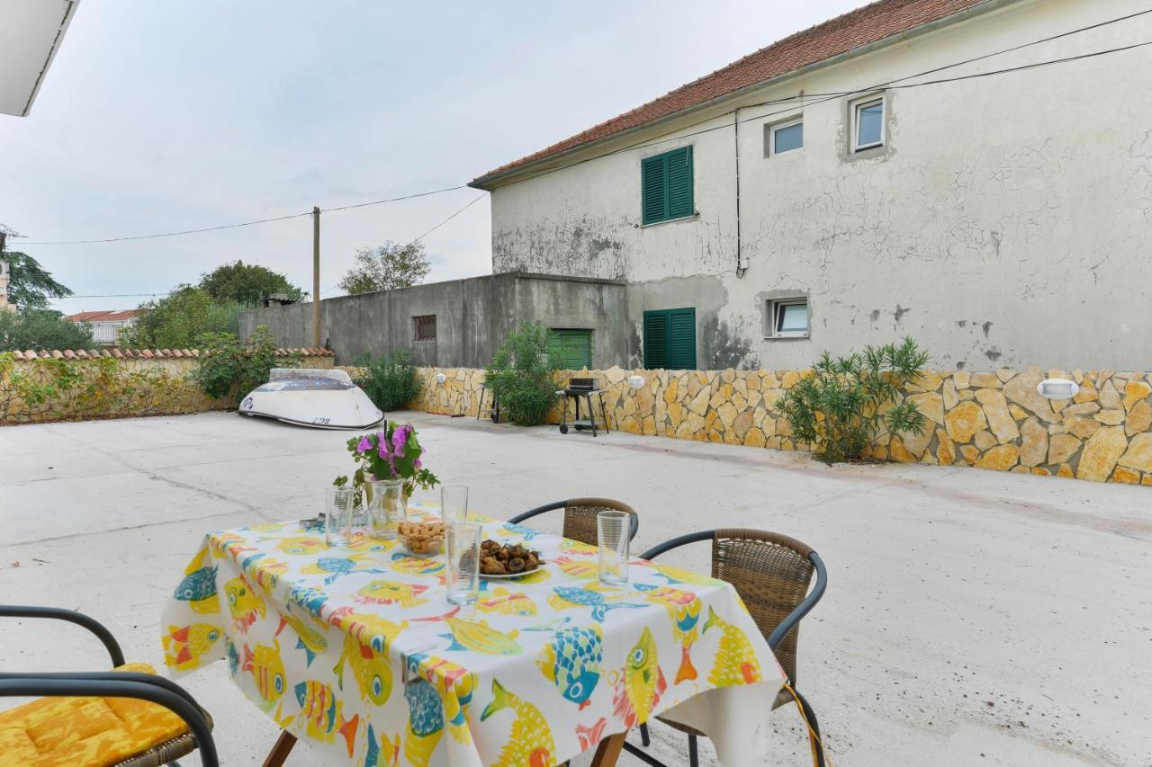 Apartments Lavanda Turanj Luaran gambar